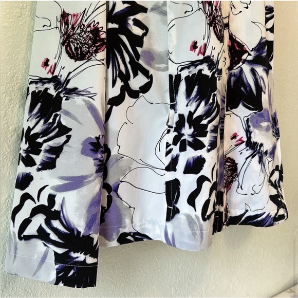 Zenergy by Chico’s Lightweight Water Color Jacket - Picture 6 of 15